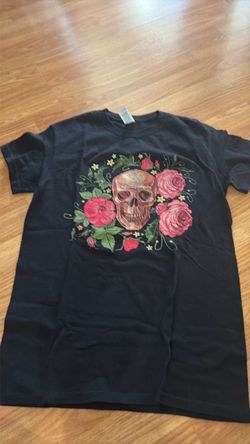 Black Skull and Roses Graphic T-Shirt