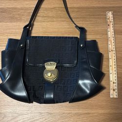 Authentic Fendi Purse W/dust Bag & Key