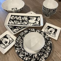 Disney Dishes Setting For 6