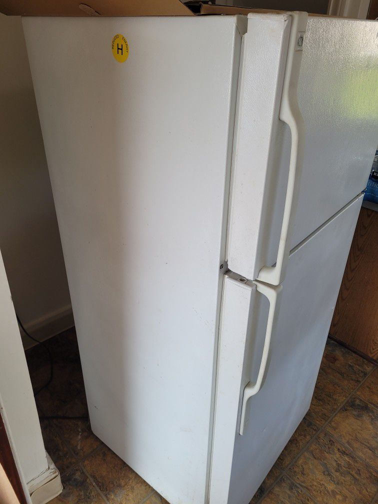 Full Size Refrigerator