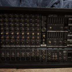 YAMAHA EMX 88S  Mixing Console