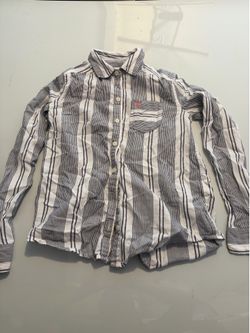 Abercrombie kids  Size 11/12  Lightweight long-sleeve button-down shirt