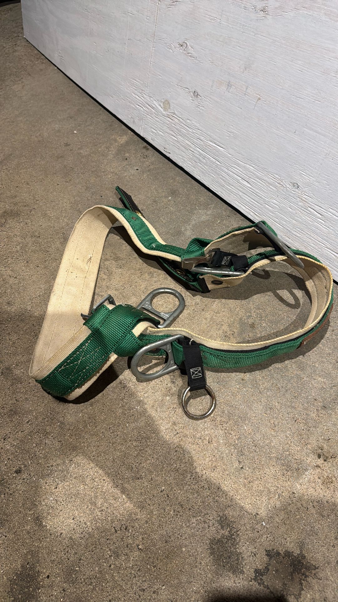 BUCHINGAM 1381 M. $120 Tree Climber Harness