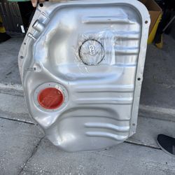 New Fuel Gas Tank 13.2 Gallon For 1 Nissan 200SX Sentra