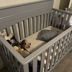 Baby Crib 
