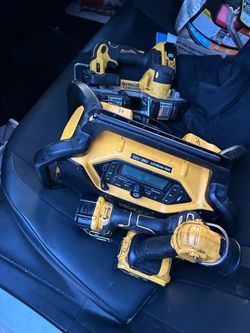 DeWalt 20V Tool Lot – Jigsaw, Radio, Drill