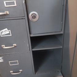 Vintage Mid Century Modern Steelmaster Metal Cabinet 