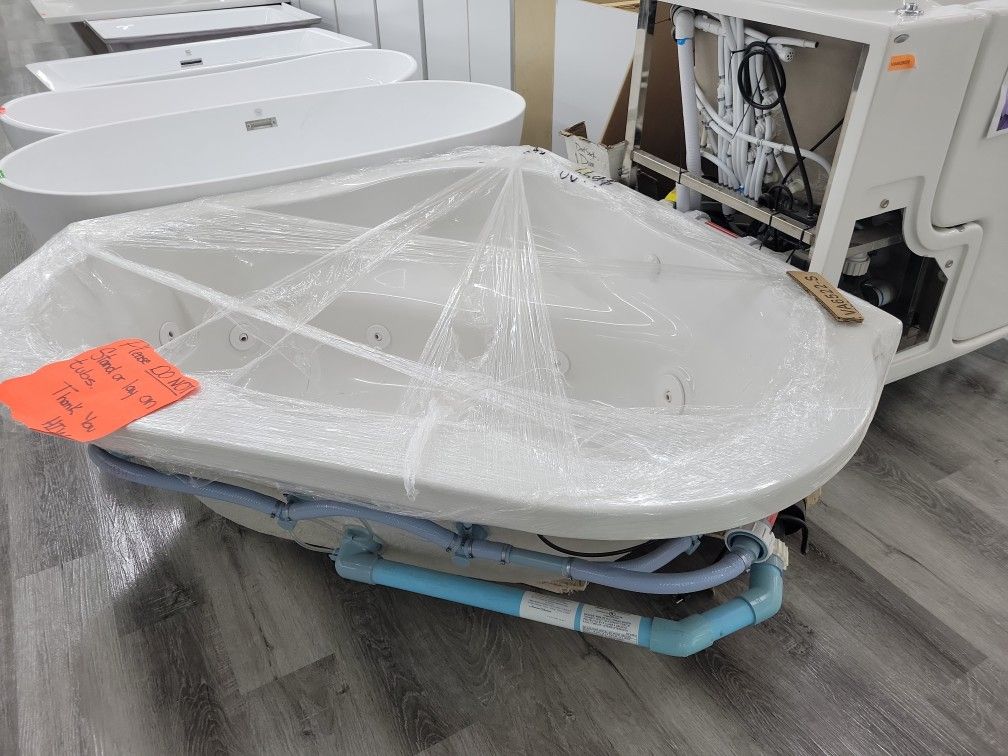 Jacuzzi Hottub 77"