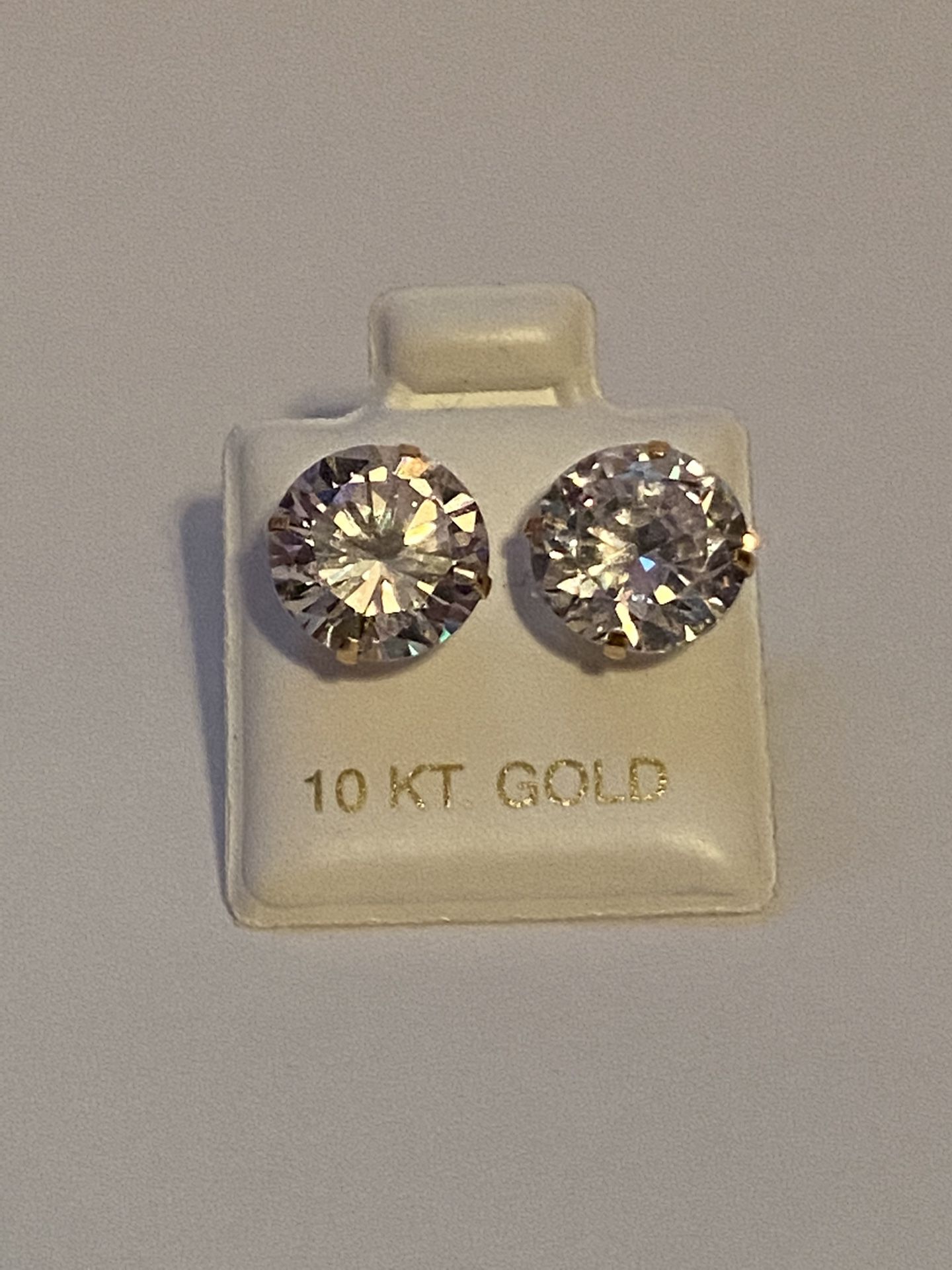 10k gold diamond earrings