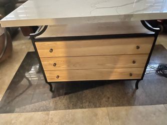 3-Drawer Dresser with Black Metal Frame