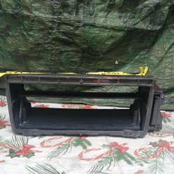 2024-25 Hyundai Santa Fe Right Shutter 