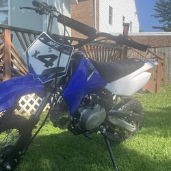 Apollo 110cc Dirt Bike 