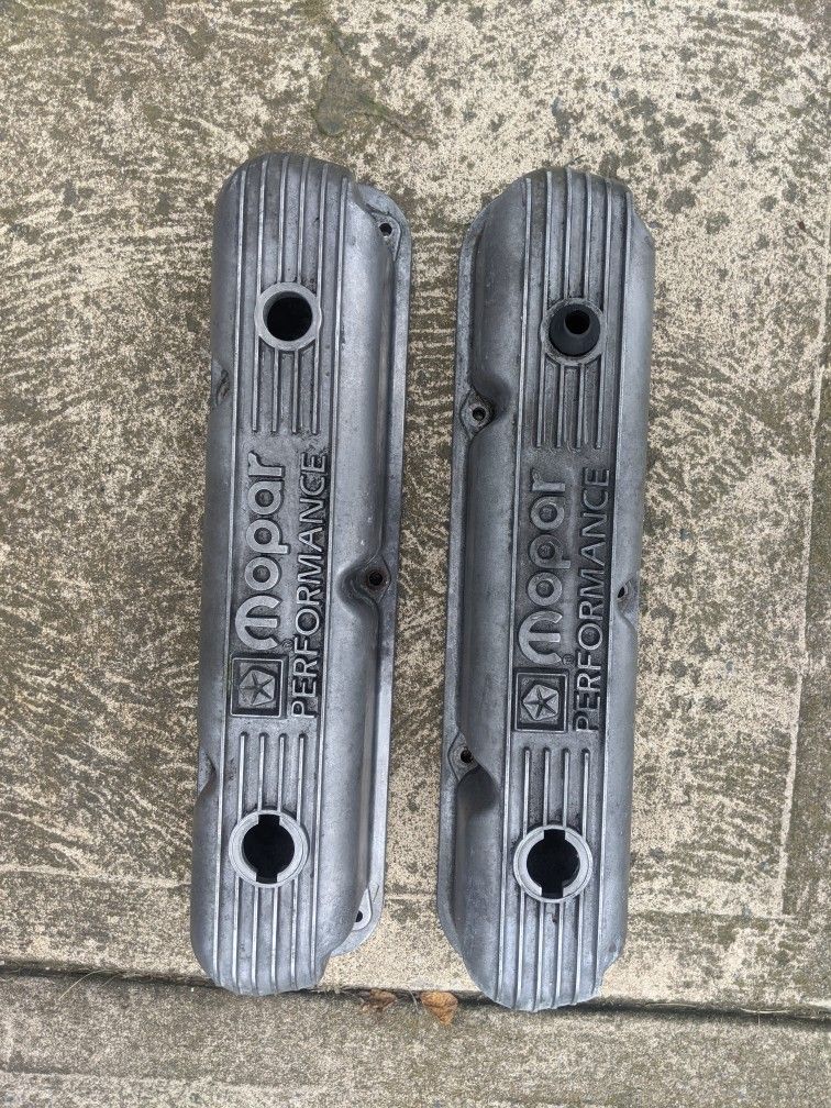 Mopar Performance Valve Covers
