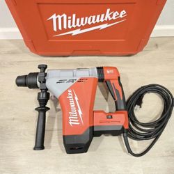 Milwaukee corded 1-3/4in SDS MAX Rotary Hammer