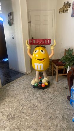 M&M  character Retail Display