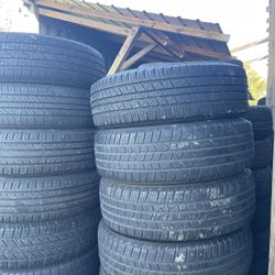 Roll Into The Holidays With Our Best Tire Deals Yet!