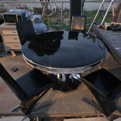 Glass round Dinning table