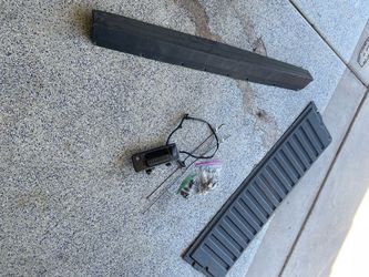 3rd Generation Toyota Tacoma tailgate parts