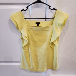 Ann Taylor Factory size 2 yellow top ruffle cap sleeves and a square neckline, great condition