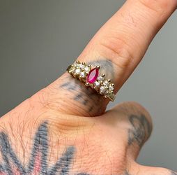 Beautiful 😍 !! Pink + white sapphire Ring set in solid 10k gold !!