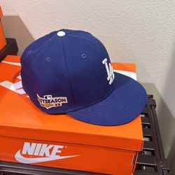 La Fitted Cap
