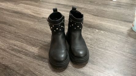 Pick up ASAP - Black Girls Ankle Length Leather Boots SIZE 2