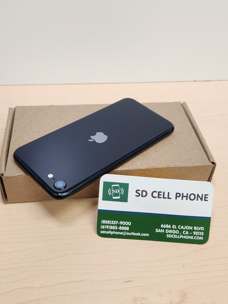 iPhone SE 3rd Gen 64 GB Unlocked For Any Carrier