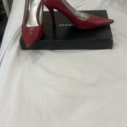 high heels 👠  size 7 1/2 
