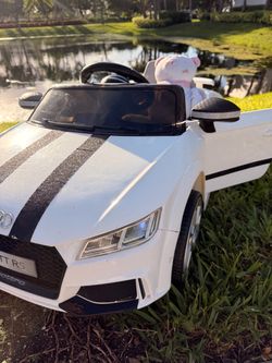Kids’ Electric Car with remote control