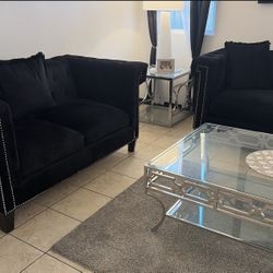 Sofas And Tables 