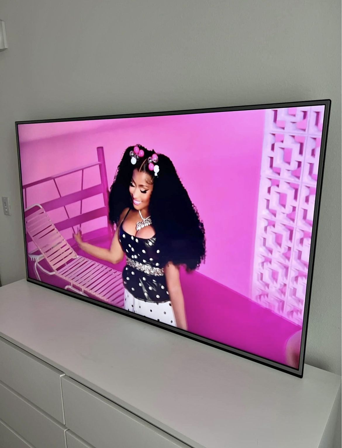 65” LG 4k Smart Tv