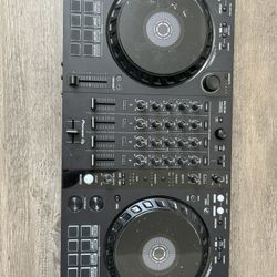 Pioneer DDJ-FLX6 Dj Equipment (Send Offers)