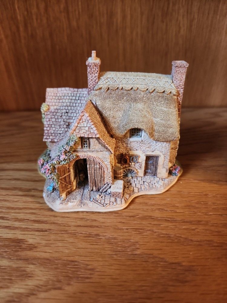 1994 Lilliput Lane English Correctables. Blue boar and Spring Gate Cottage.