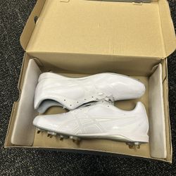 CLEATS - GEAR SALE - RETIRING BASEBALL PLAYER 