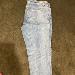 Bey Cute Jeans Distressed Size 8