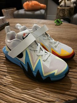 Nike S.T. Dynamite sneaker kids 3Y