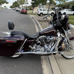 Harley  2006 Burgundy 