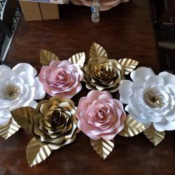 Paper flowers And Paper Roses. Flores De Papel