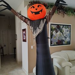 HALLOWEEN - GEMMY Inflatable Pumpkinhead Scarecrow - 2016 - Almost 9 Feet Tall
