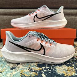 Size 9.5 - Women’s Air Zoom Pegasus 39 “Doll Black”