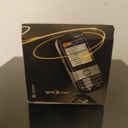 Palm Centro Unlocked Phone with QWERTY Keyboard, Touch Screen and 1.3 MP Camera