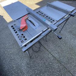 Makita Table Saw With Table And Extention
