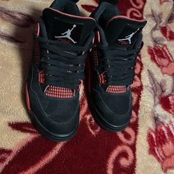 Jordan 4 Red Thunders Size 9