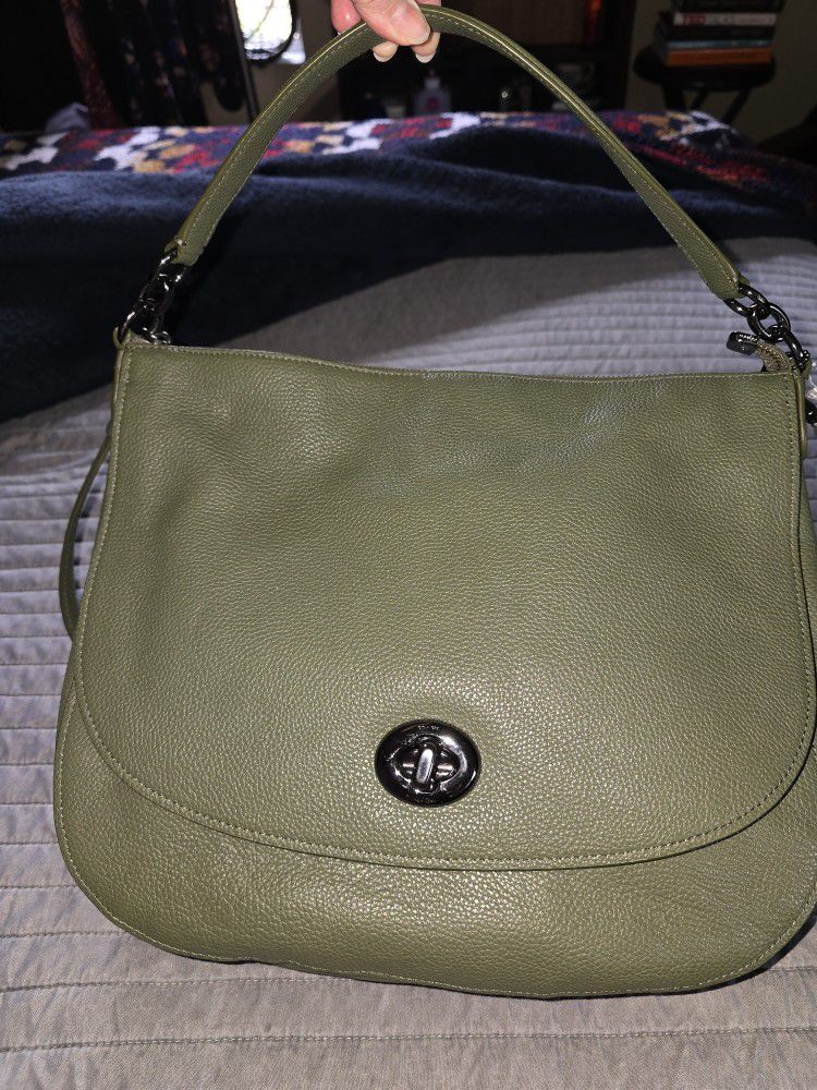 NWT Coach Messenger Style Purse In Vintage Green 