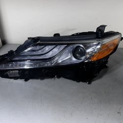 2018 2019 2020 2021 2022 Toyota Camry XLE XSE Left Triple Bar Full LED Headlight OEM ORIGINAL
