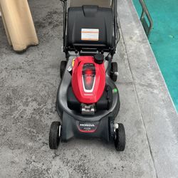 Honda HRN216 Self Propelled Mower