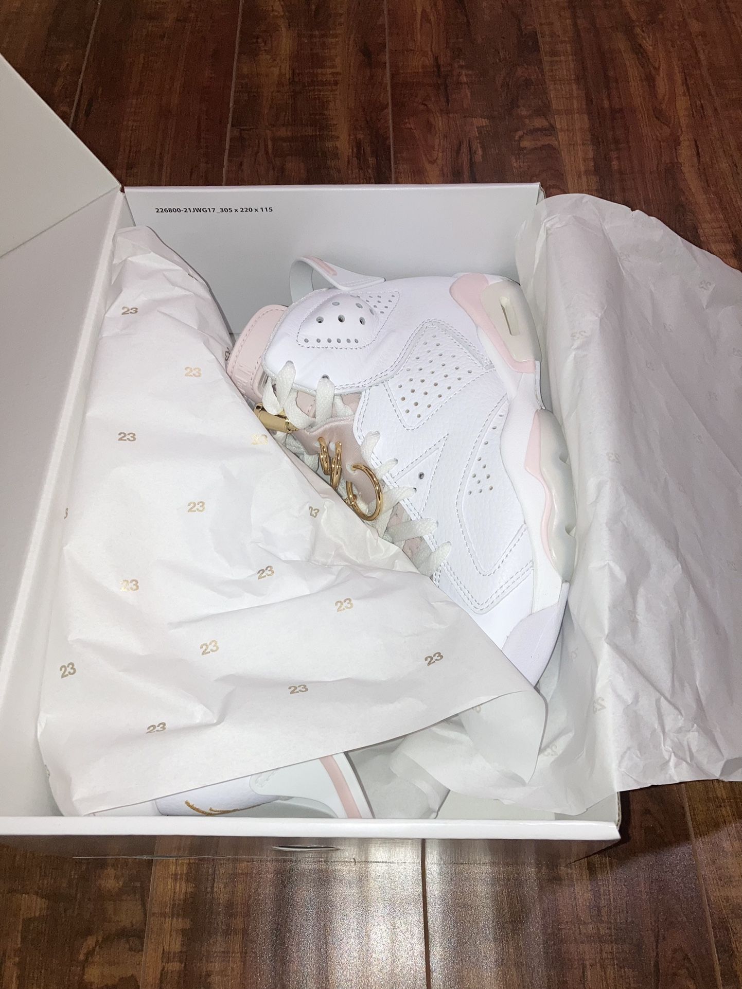 Jordan 6 Retro Gold Hoops size 5.5 Womens