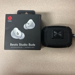 Beats Studio Buds Still Under Warranty Like New Dont Use Them I Have Airpods 