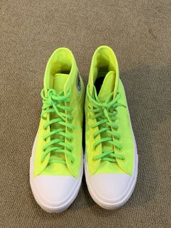 Converse size 7 NEED GONE ASAP