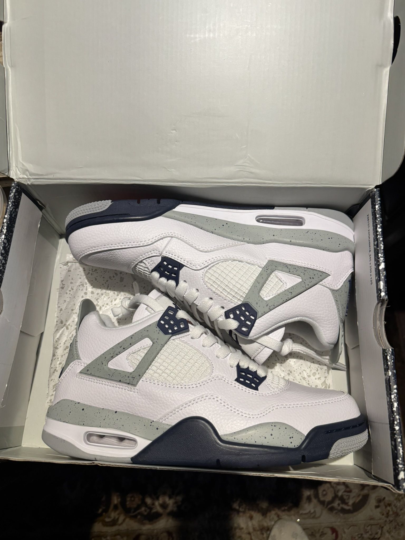 Air Jordan 4 Midnight Navy